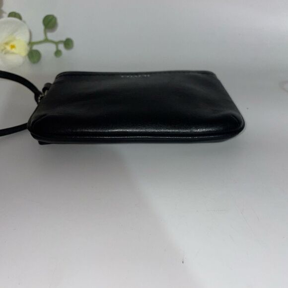 Coach Black Leather Wristlet - Picture 5 of 9